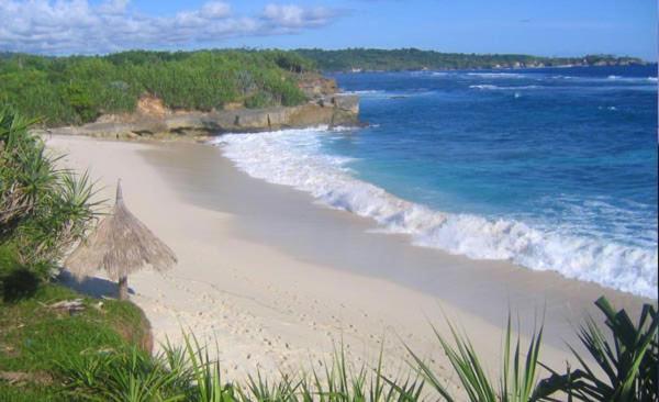 Anugrah Sari Homestay By Wizzela Lembongan Eksteriør bilde